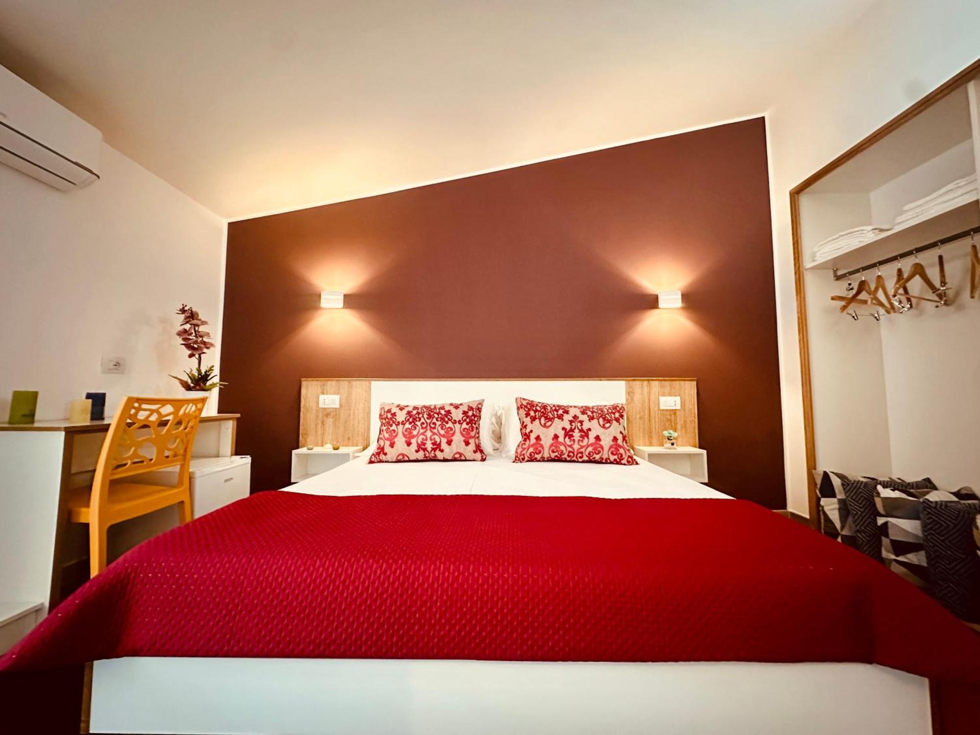 B&B The Sun - Family Rooms Tropea Exterior photo